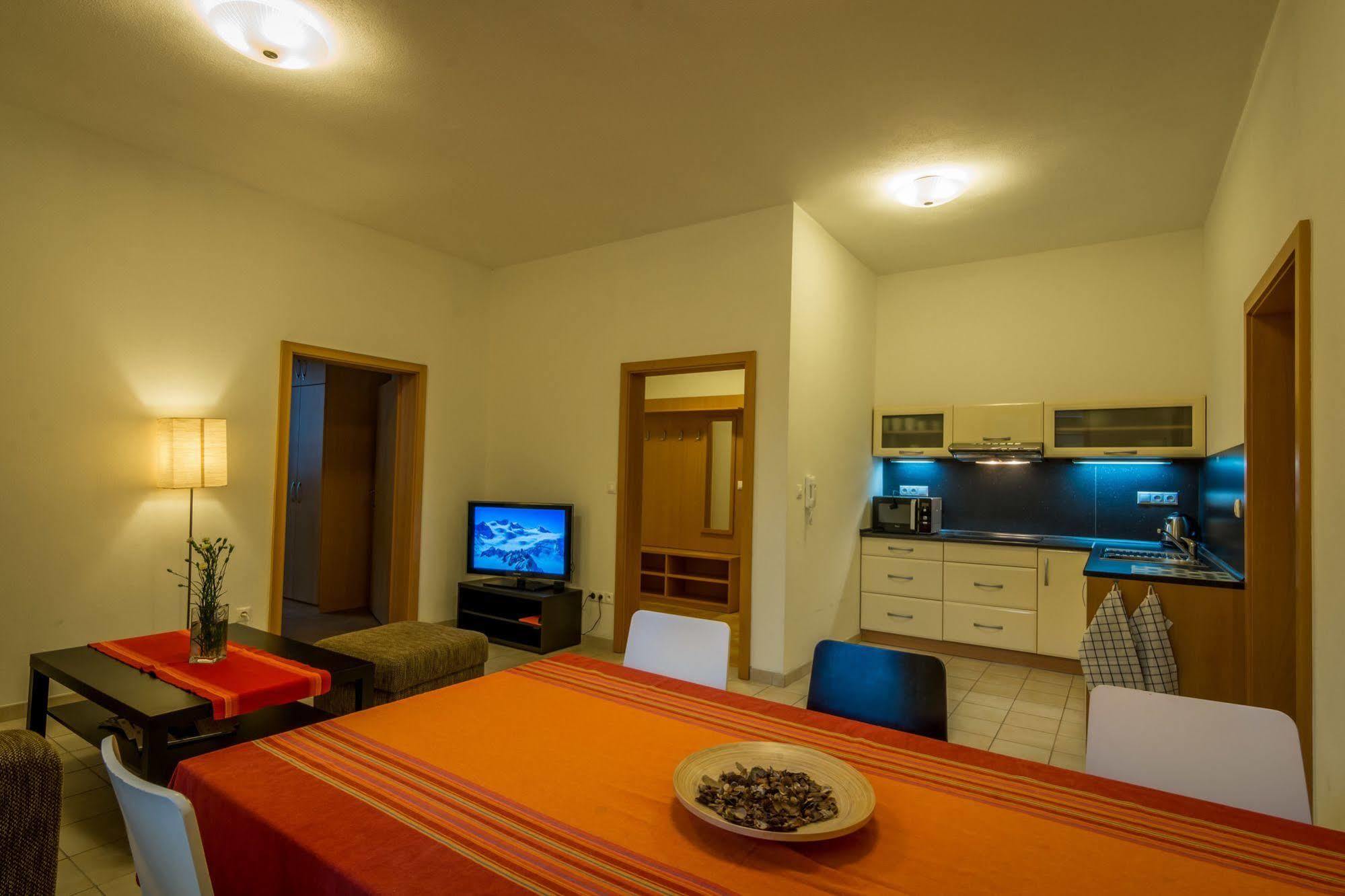 Apartmany Weissov Dom Banska Stiavnica Luaran gambar
